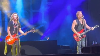 Watch: NIGHT RANGER Performs Cover Of OZZY OSBOURNE's 'Crazy Train' In Wellington, Ohio